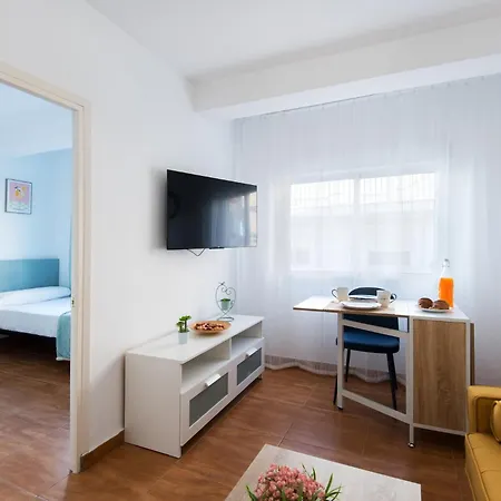 Typical Fishermen House On La Carihuela * Τορρεμολίνος